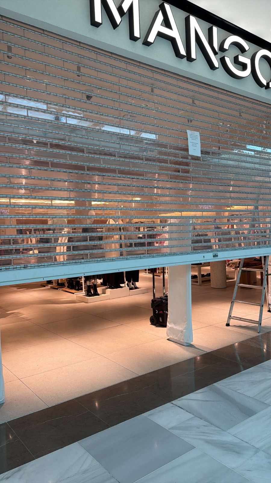 Dépannage rideau métallique polycarbonate