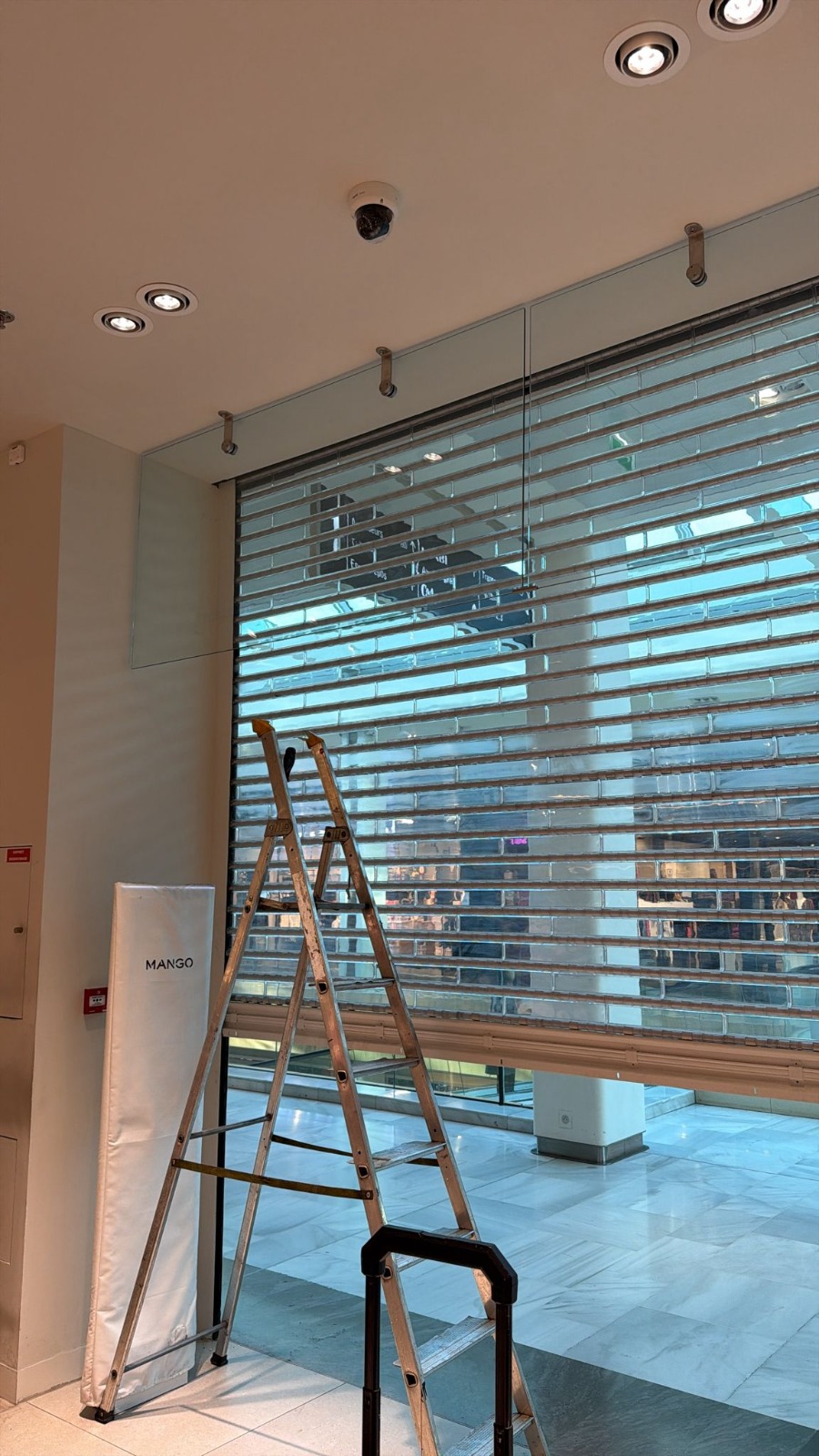 Dépannage rideau métallique polycarbonate