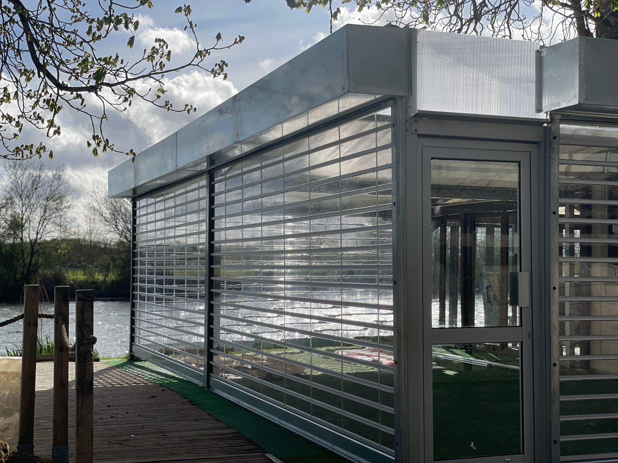 Dépannage rideau métallique polycarbonate